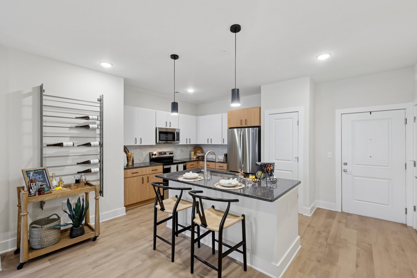 monument at pooler model reshoot 7