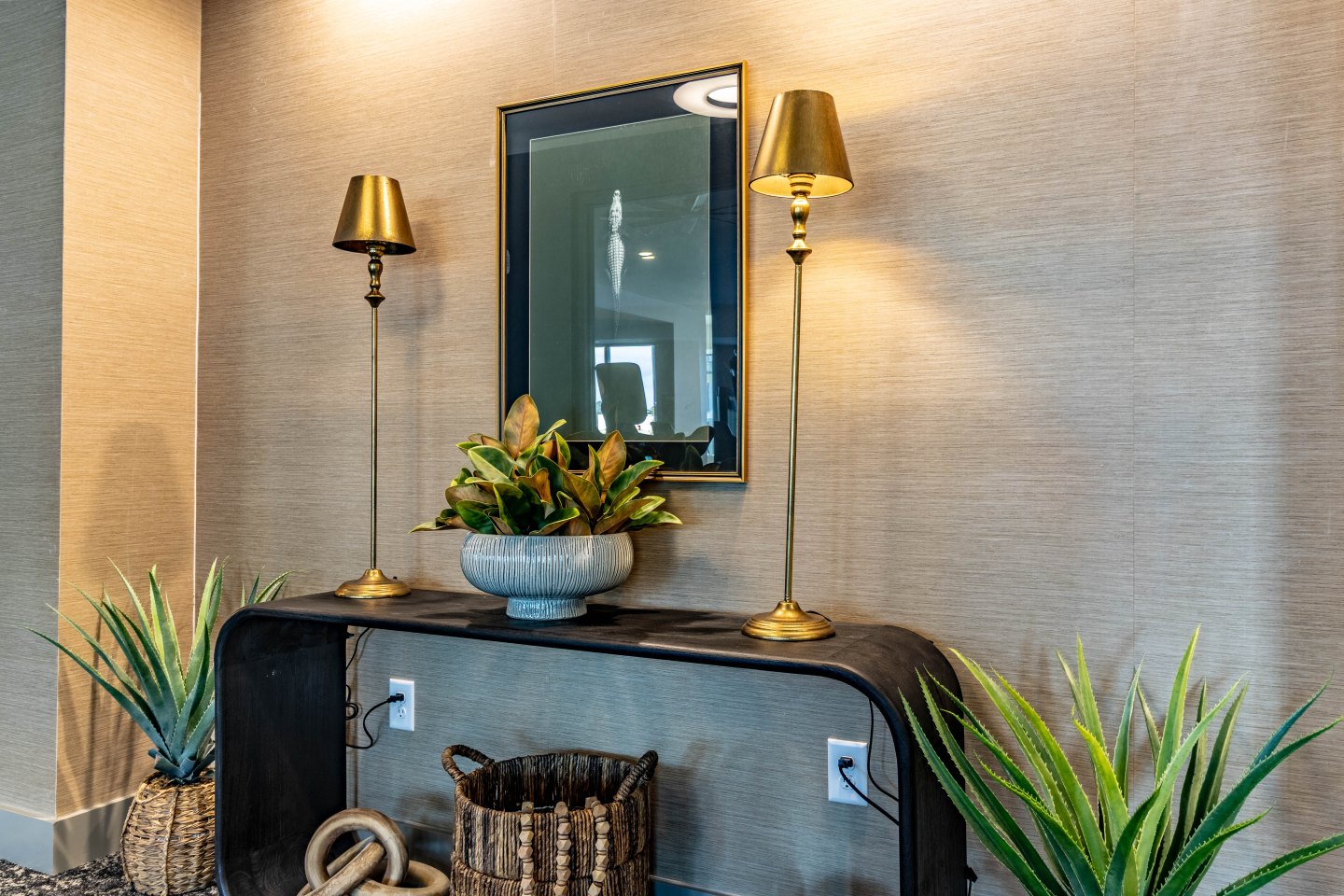 monument opening pics web 3